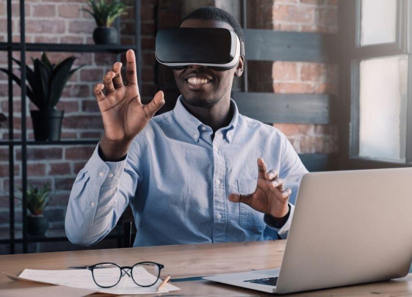 6 Practical Ways Augmented Reality (AR) Will Be Essential for Every Department in Your Organization